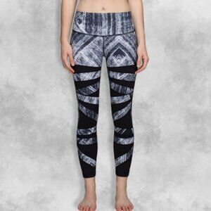 Lululemon High Times Leggings High-Waist Full Length Graphic Print Black White 4